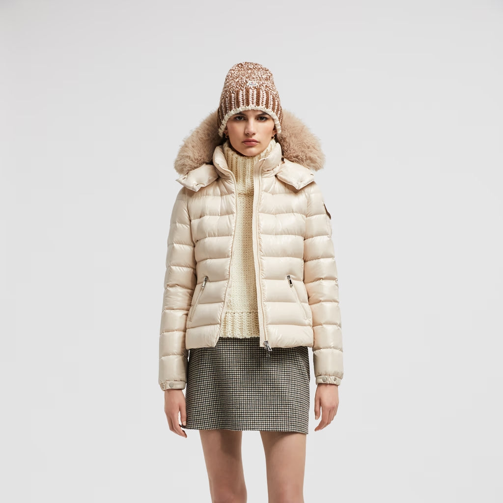doudoune-courte-a-capuche-badyf-femmes-beige-clair-moncler_1.jpg